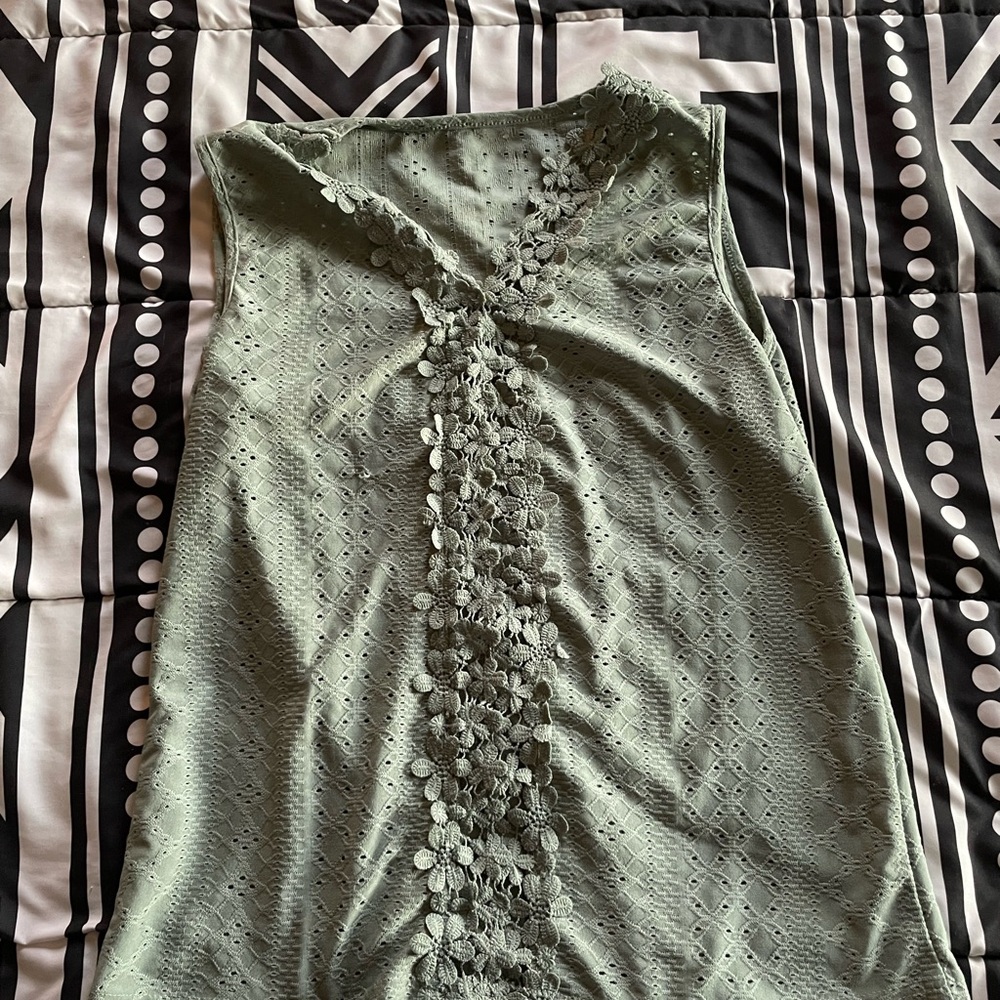 Elegant Green Lace Tank Top
